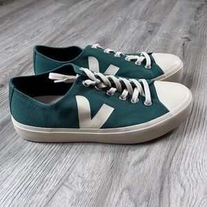 EUC Veja Wata II Low Lace Up Canvas Sneakers Poker Pierre 11 US EUR 42 green